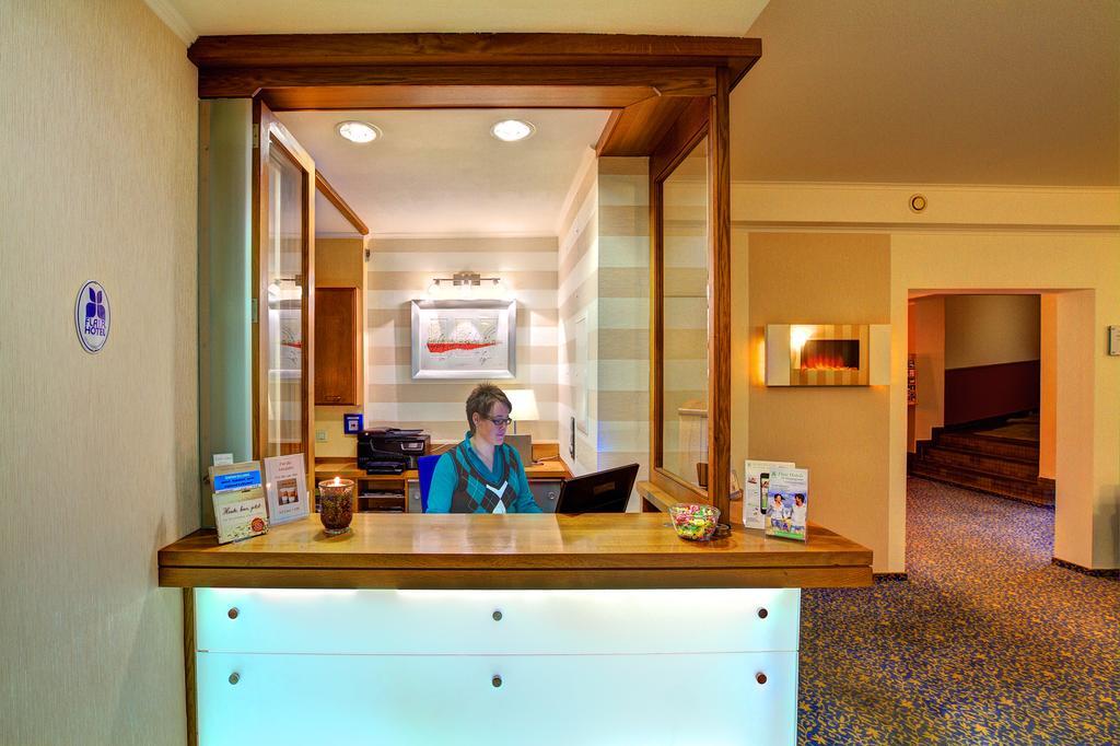 אלאגן Landhotel Puester מראה חיצוני תמונה