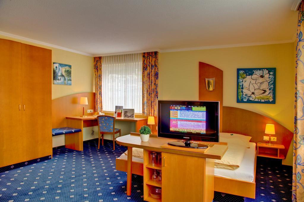 אלאגן Landhotel Puester מראה חיצוני תמונה