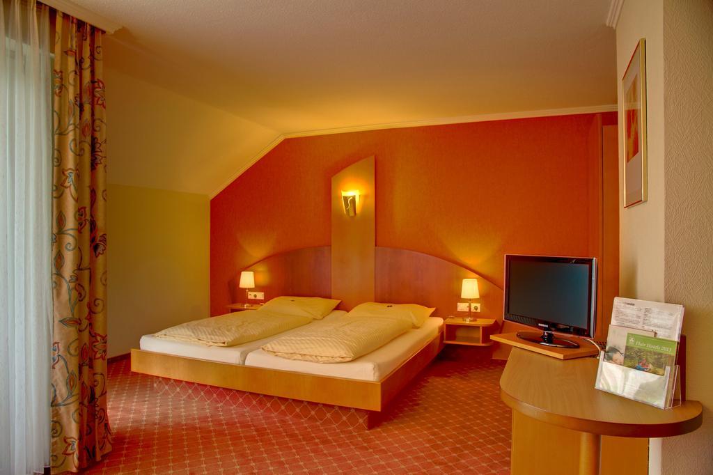 אלאגן Landhotel Puester מראה חיצוני תמונה